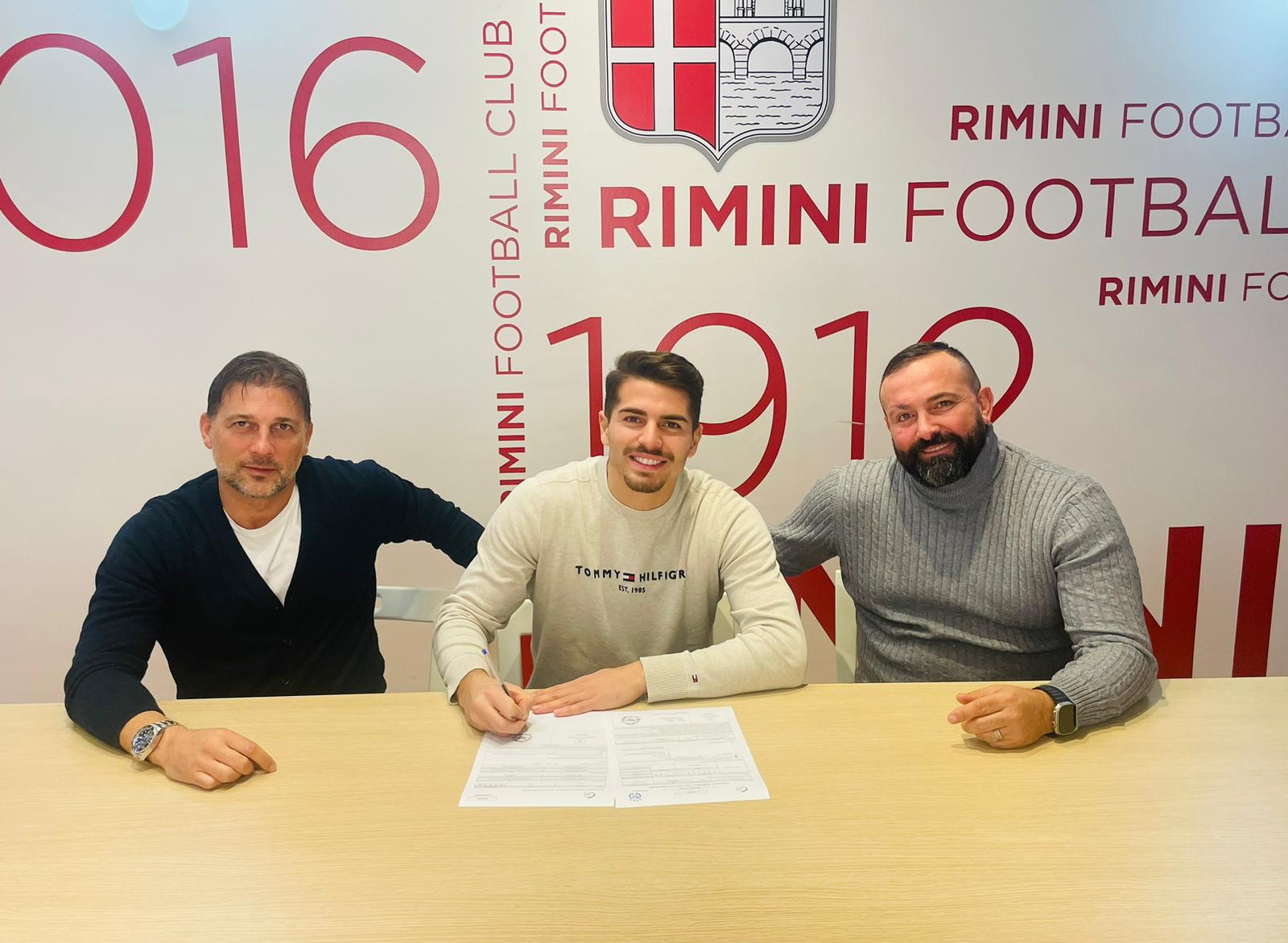 Calciomercato, Il Rimini acquista un attaccante.